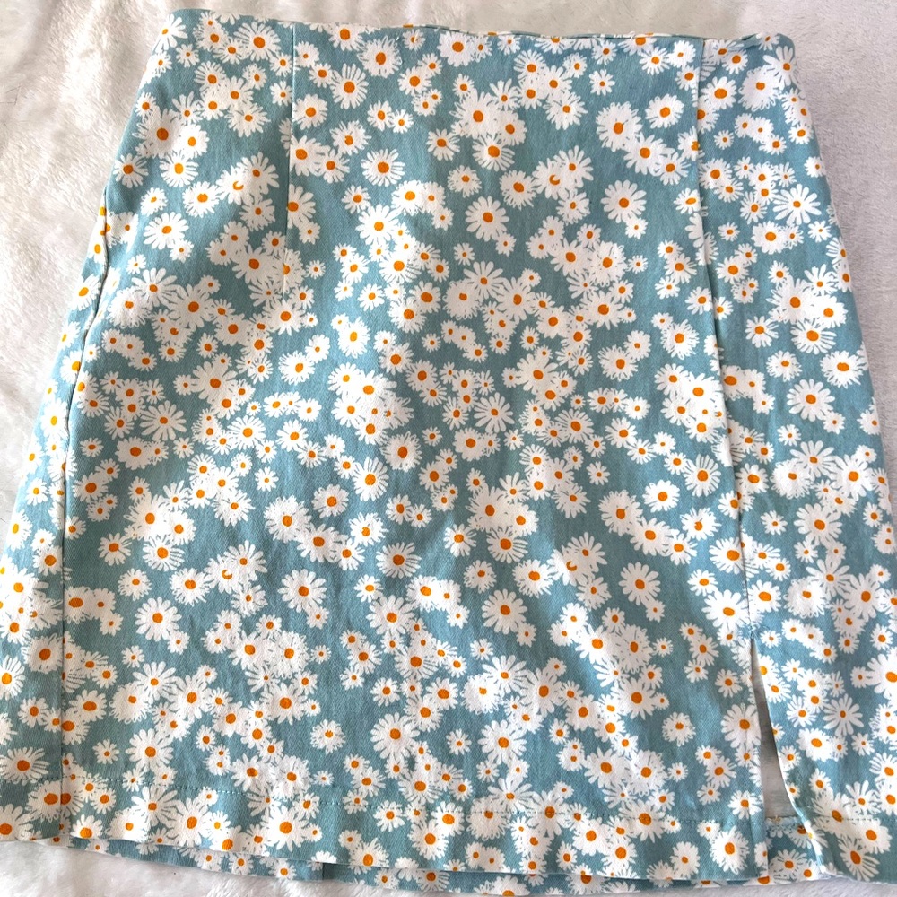 Wild fable daisy skirt